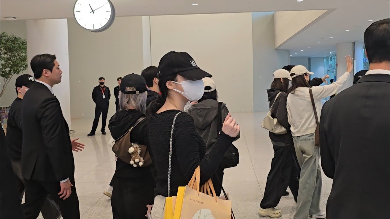 Gfriend 여자친구 Incheon Airport Arrival 250324
