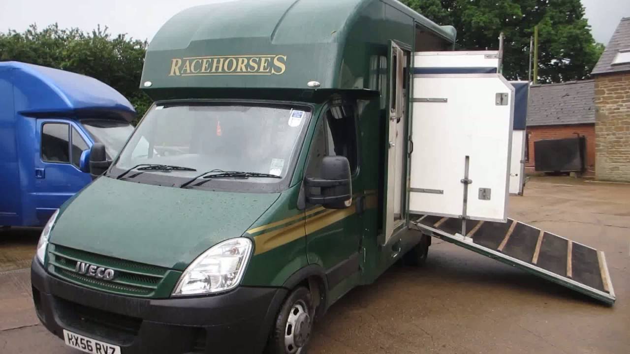 3.5t Horsebox for sale, 2007 56 Iveco Daily Coach built by George Smith. 2 stall facing forward