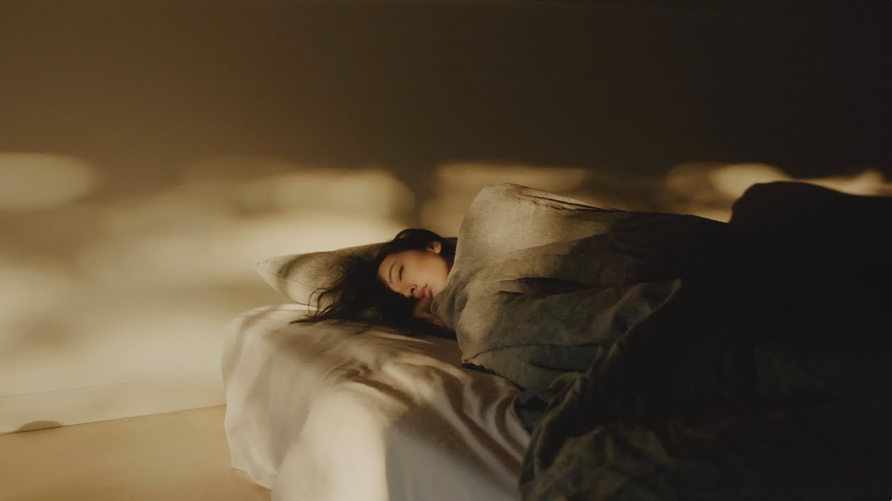 Akira Kosemura - Wavering Heart (Music Video)