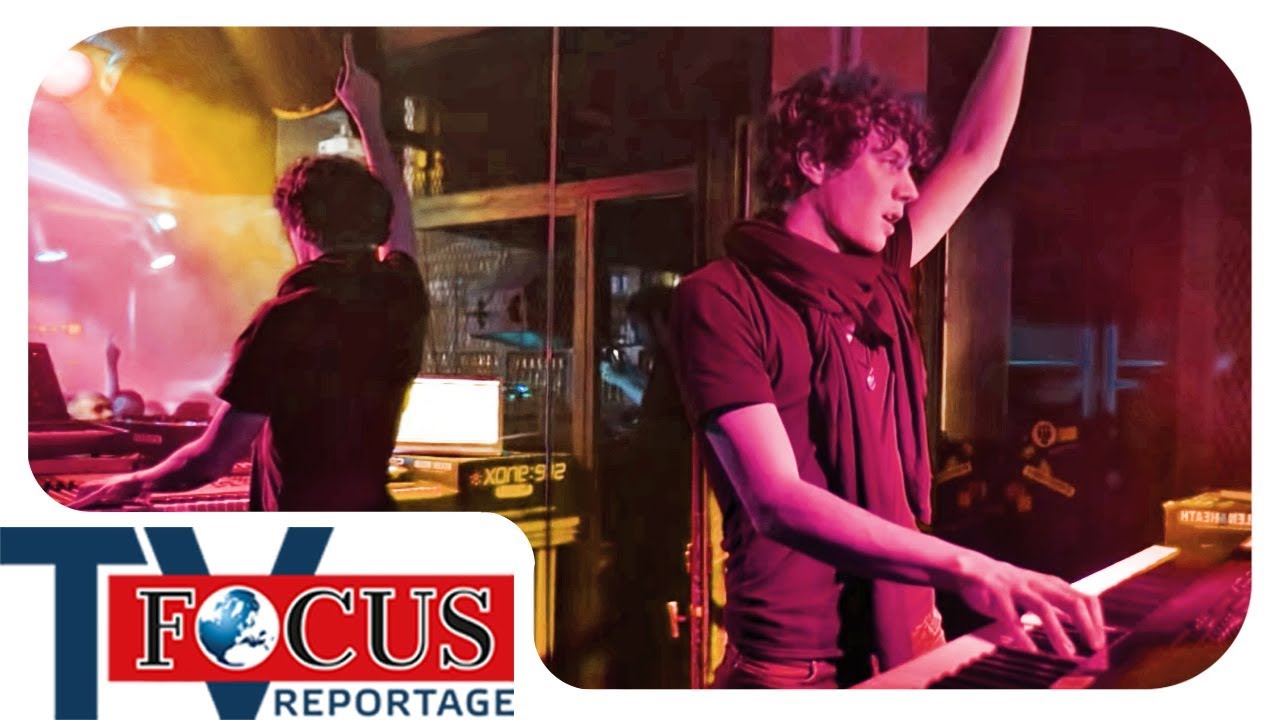 Vom Wunderkind zum Starpianist - Francesco Tristano heizt Techno-Szene ein | Focus TV Reportage