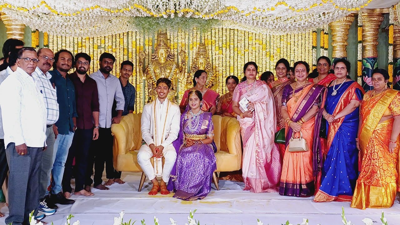 పెళ్లిసందడి|అమ్మమాటనుచూసే కేంద్రమంత్రిగారు| తాడేపల్లిగూడెంపెళ్లివారంతాఫ్యామిలీమెంబర్స్ కావటంహ్యాపీ  