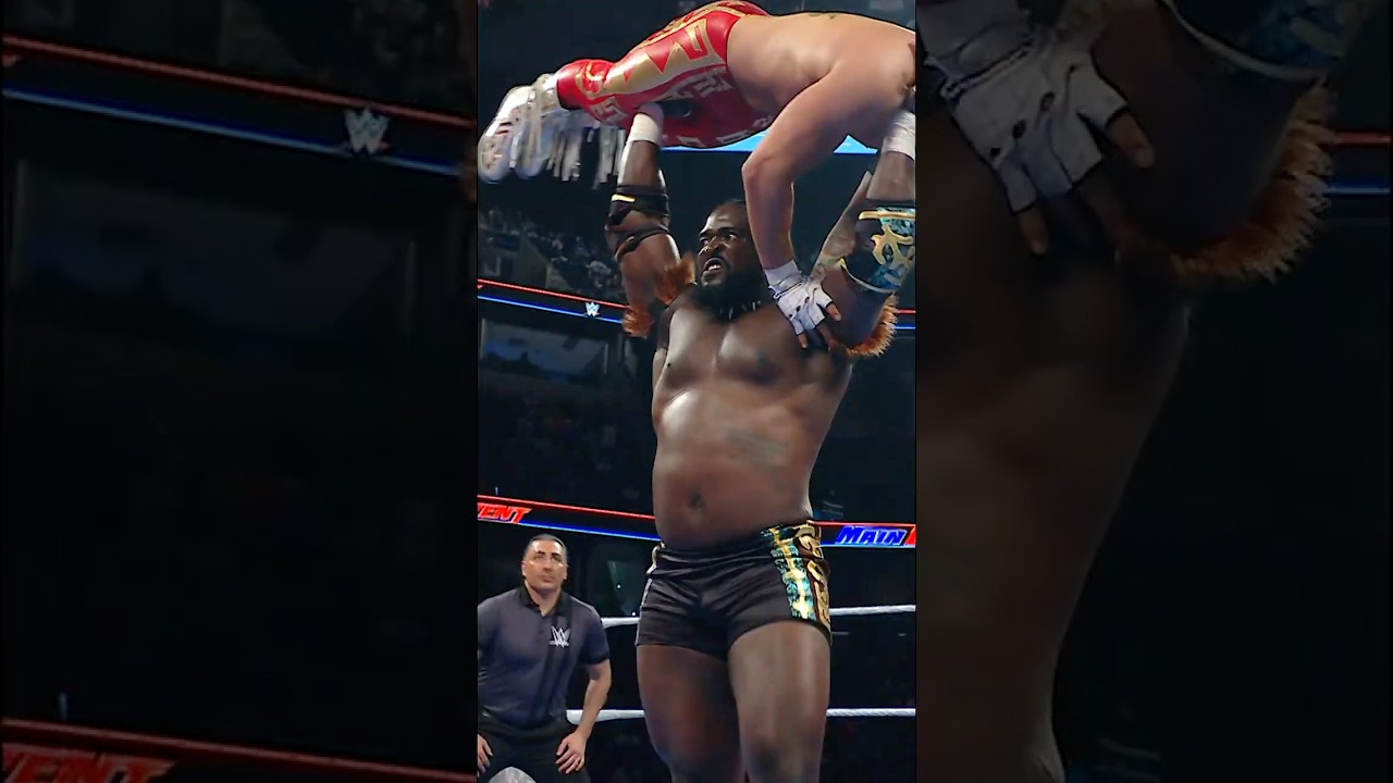 What an unreal show of strength from Oba Femi 😲