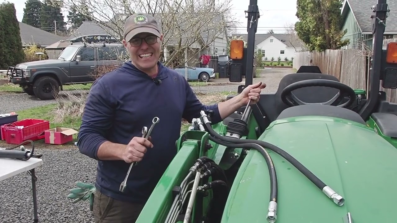 Комплект гидравлического управления с дистанционным управлением для погрузчика JD 300E (3025E, 30...