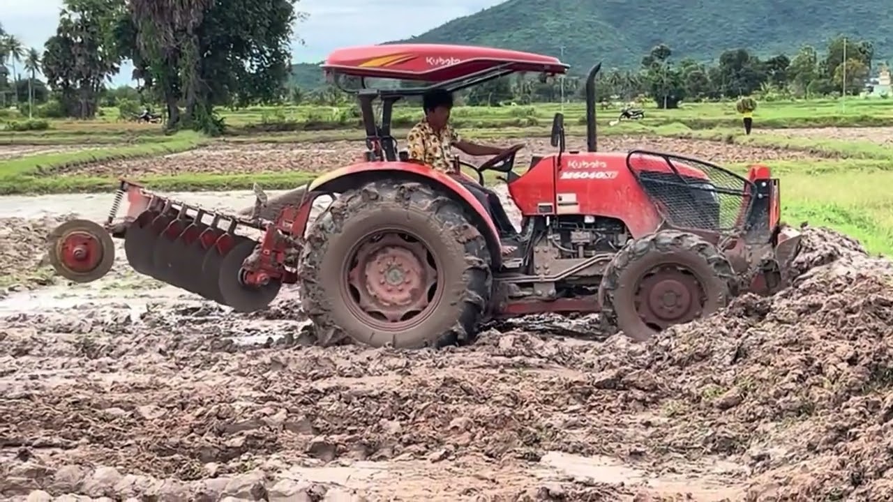 tractor Kubota m6040