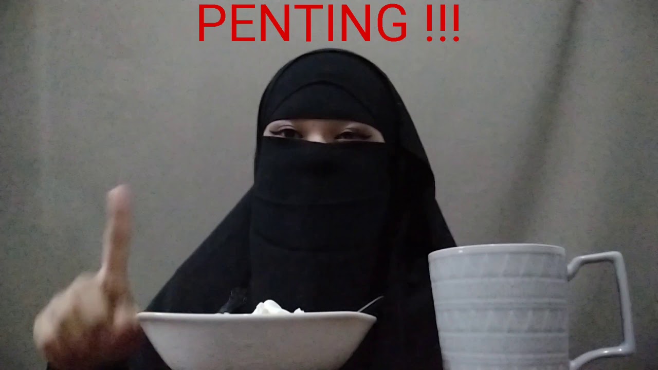 CARA MAKAN ORANG BERCADAR