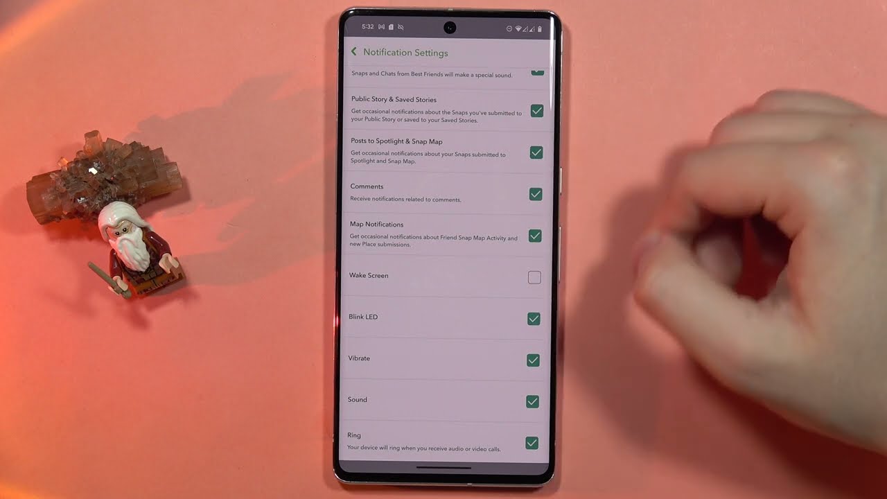 How to Turn OFF Wake Screen Function for Notifications on Snapchat in 2024