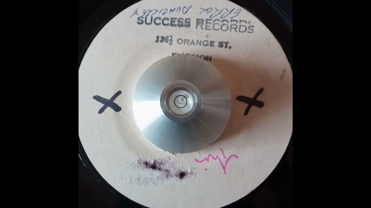 Errol Dunkley - This Train & Version (Success) 1971