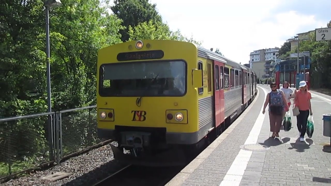 Regionalbahnfahrt bei Frankfurt/Main in Echtzeit, RB12 (Typ VT2E)