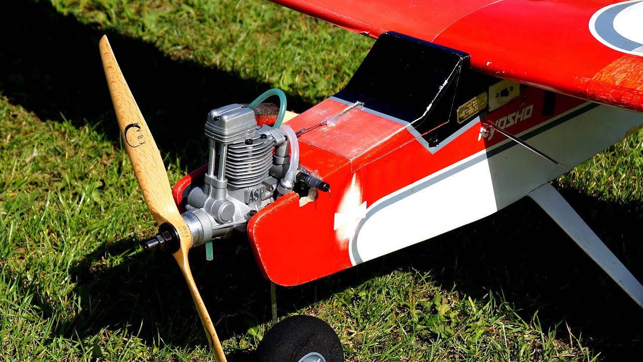 Kyosho Calmato. ASP FS61AR, Rauchspur, Smoke Trail Observation