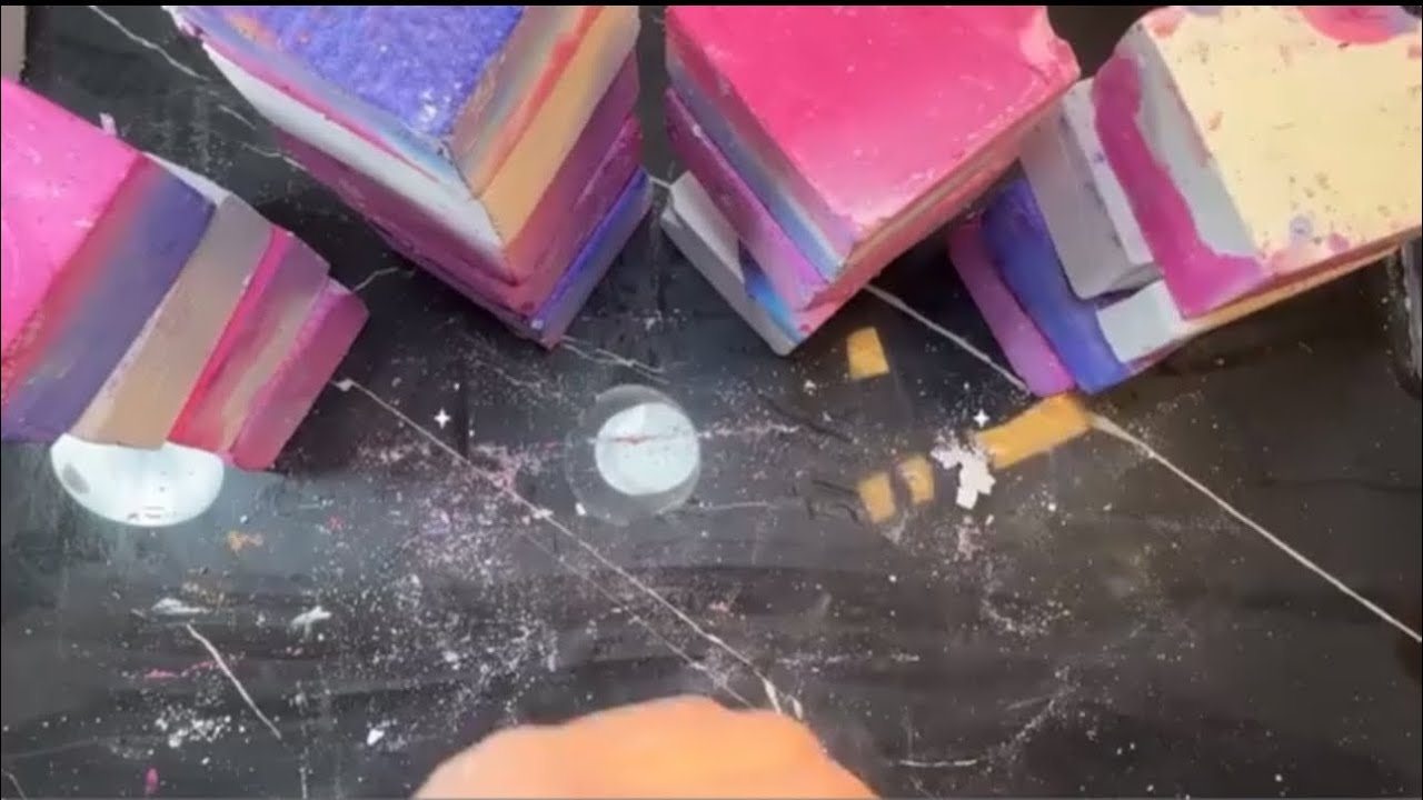 Dyed crispy Chalk | asmr | Oddly satisfying | Reposting 