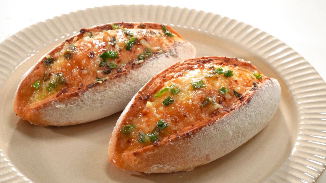 Полный вкуса!! Идеальный домашний хлеб с чесночным маслом (его любит вся семья)
