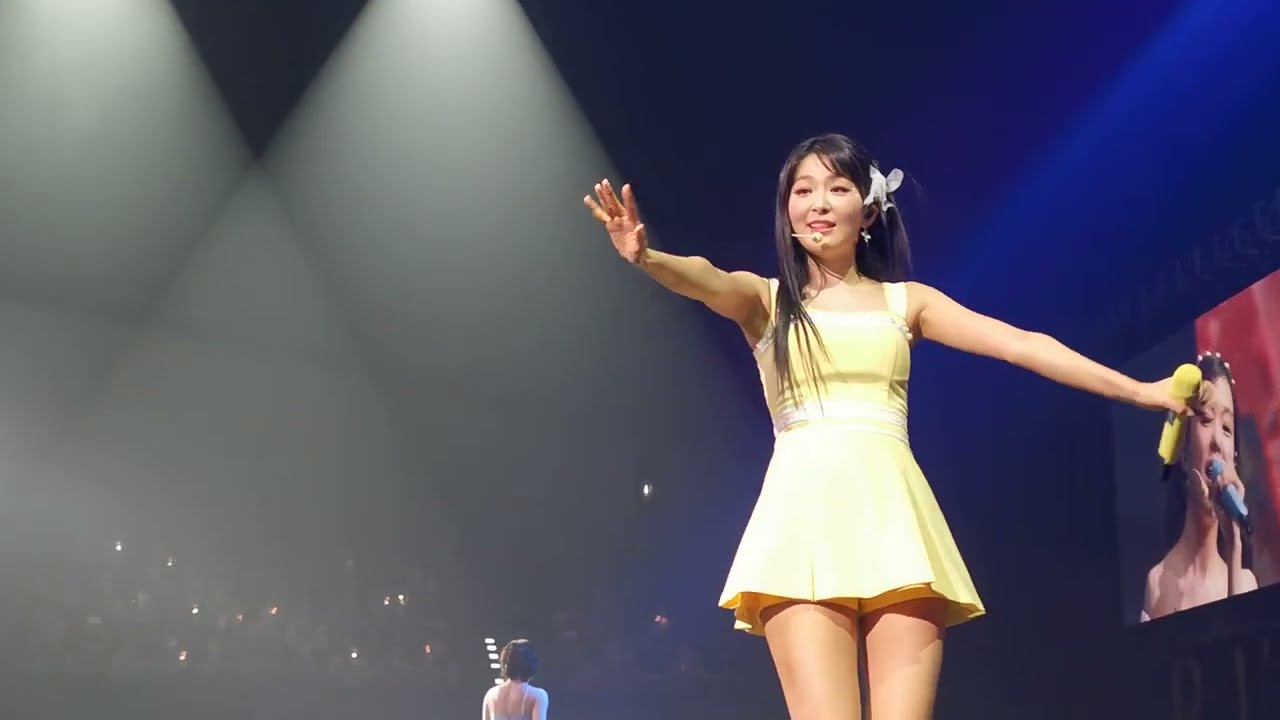'On a Ride' (Seulgi, Yeri came close) +'Eyes Locked, Hands Locked' @ R to V Tour in Berlin 230527