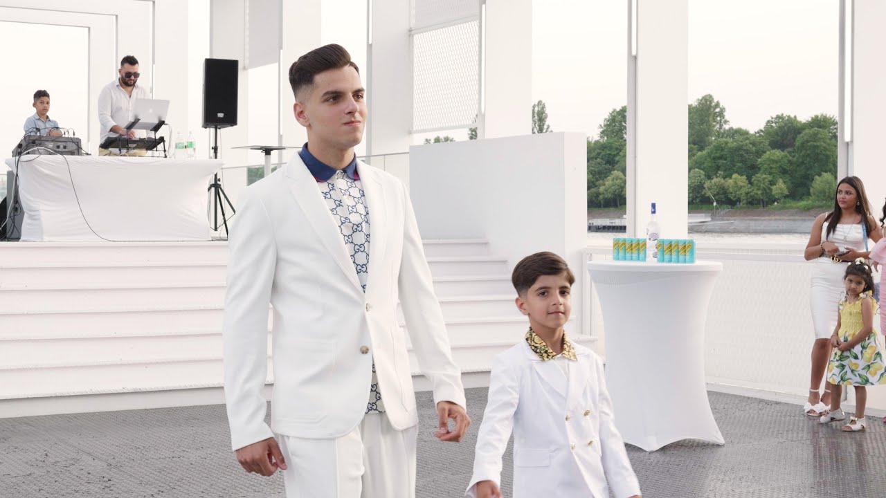 Entoni és Mauro Ballagási Party. Pali-Kis Pali -Zsüli-Nyáry Kálmán-Csík Laci-Berkes Style