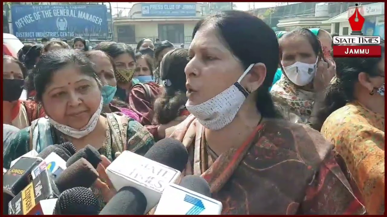 Anganwadi Workers and Helpers Association protest, demand increase in honorarium