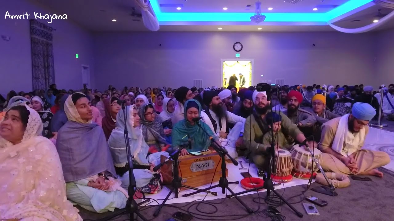 Bibi Pushpinder Kaur Jee USA - ਮੈ ਪੇਖਿਓ ਰੀ ਊਚਾ ਮੋਹਨੁ ਸਭ ਤੇ ਊਚਾ ॥