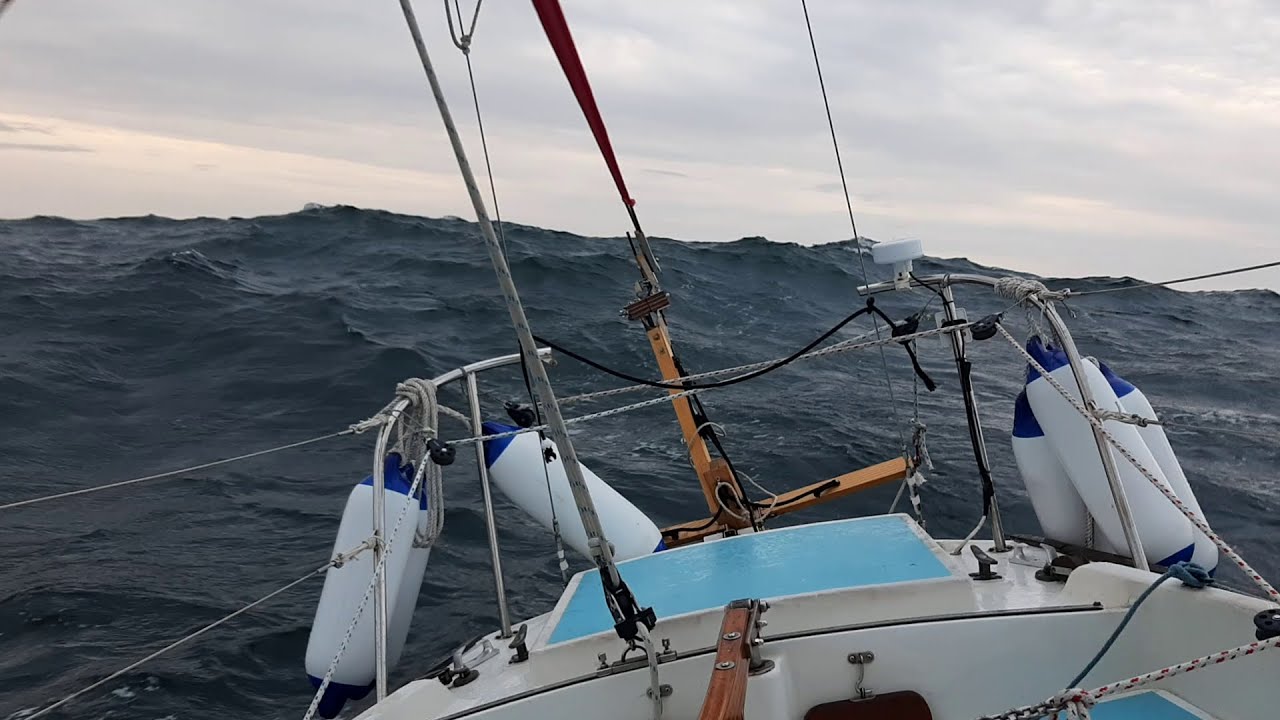 Ep7 Sailing around Britain Baltimore to Dun Laoghaire, Sailing wild coastlines of Southern Ireland