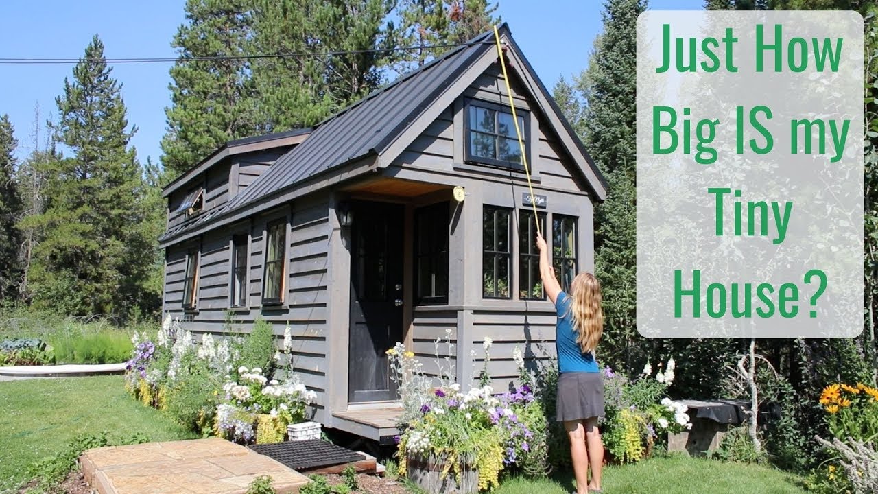 Life in a Tiny House called Fy Nyth - How Big IS My Tiny House?