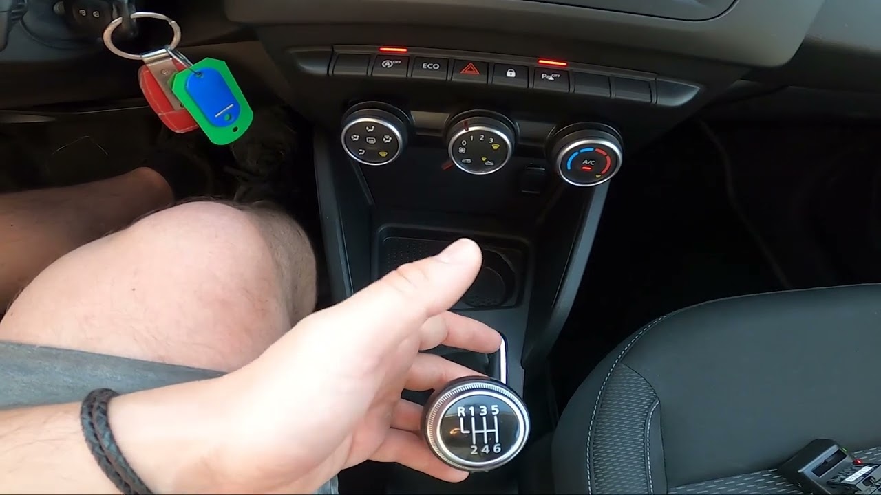 How to Enter Reverse Gear in Dacia Duster II ( 2017 &ndash; now ) | Put On Reverse Gear