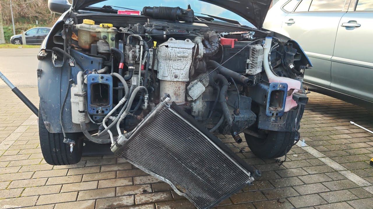Ford fiesta Remplacement face avant et radiateur 
