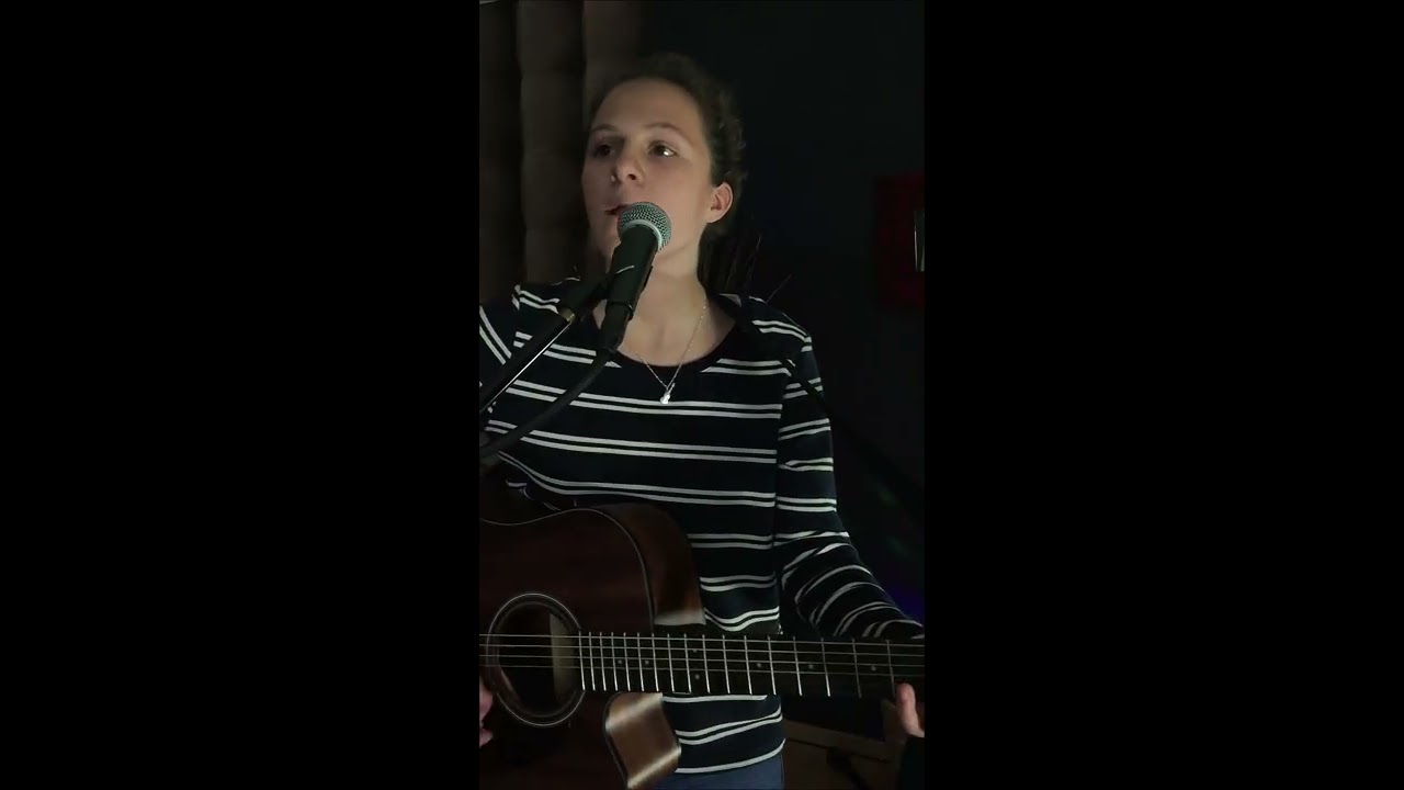 Gnarls Barkley - Crazy (Agathe) R&eacute;alisation : Carlos de Pinho