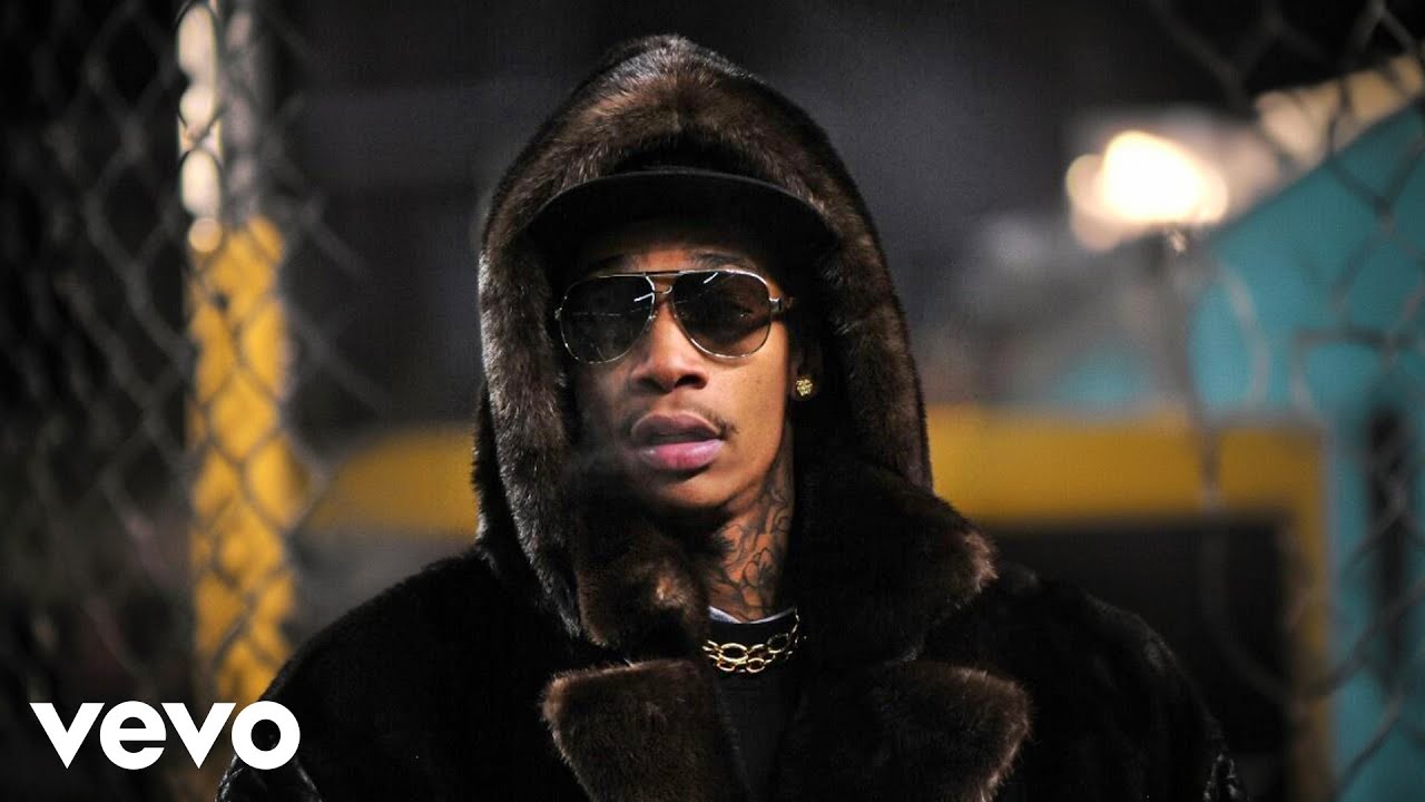 Juicy J ft. Wiz Khalifa, Offset - Wild Night (Music Video)