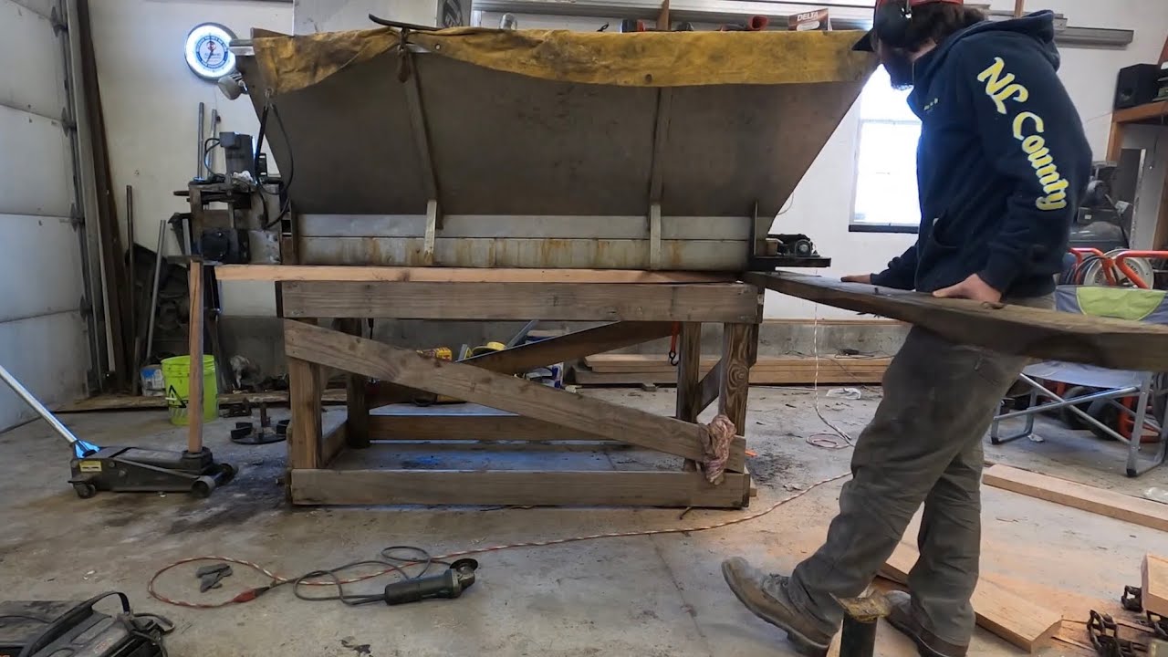 #smithspreaders Rebuilding a Series 2 Smith Spreader