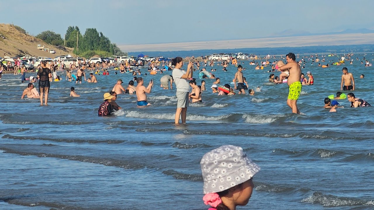 Капчагай переполненные пляжи 🌴