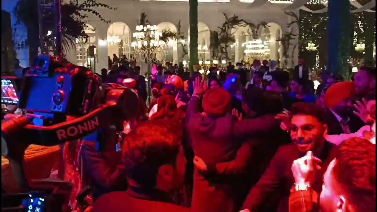 Prem dhillon dancing his cousin brother marriage||lakhwinder wadali show || amritsar