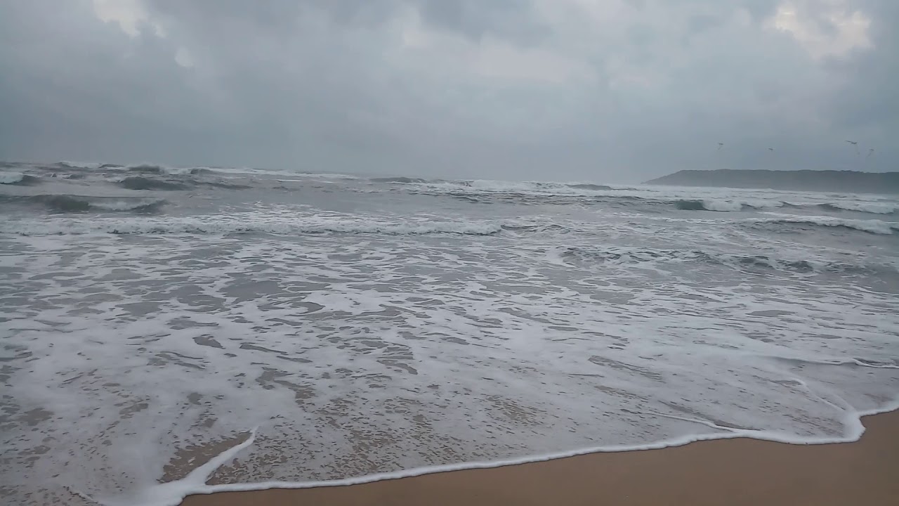 मिठमुंबरी   Mithmumbari beach Devgad