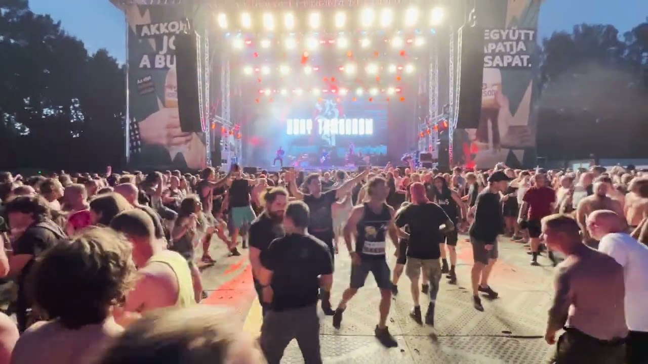 Wall of death / Bury Tomorrow - Choke [pitcam] @ Rockmaraton 2025