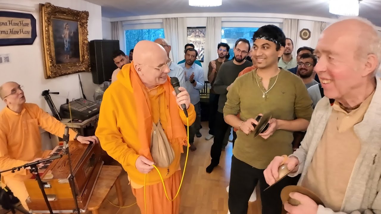 Gaura-ārati mit Shivatma Prabhu im BYZ Harburg am 16.3.25