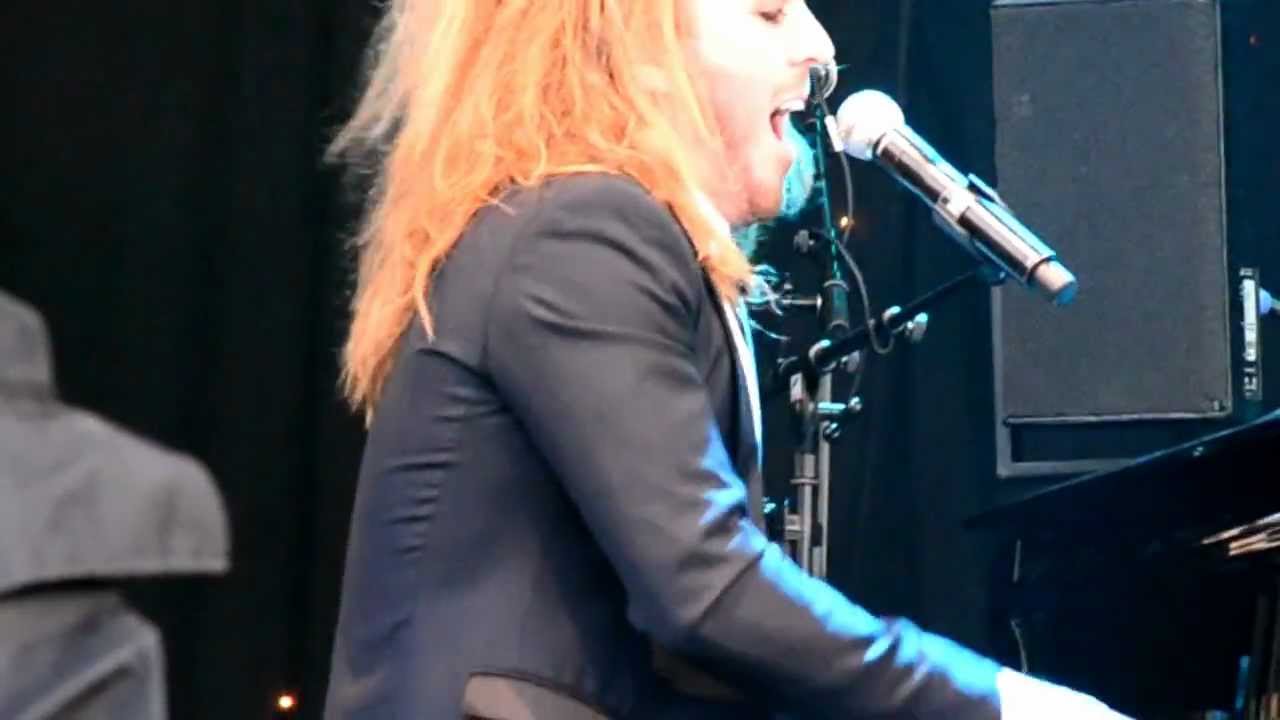 Tim Minchin - Rock N Roll Nerd Live at Kew the Music 2012