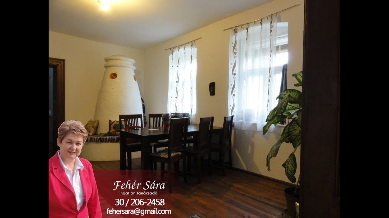 Nagyrévi parasztház, felújított belső térrel.