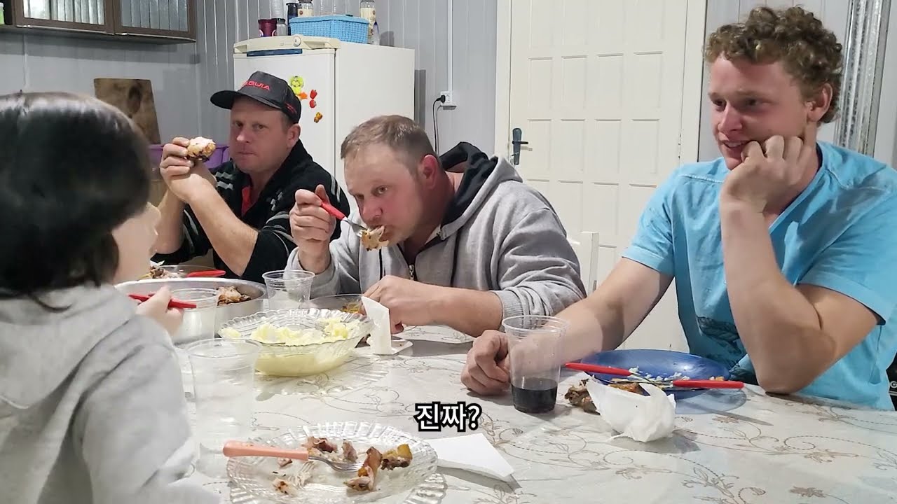 식구가 한 명 늘었습니다.