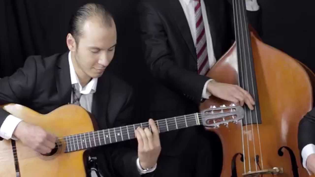 Groupe jazz manouche Paris: Deux guitares et Yeux noirs par Octave et Anatole