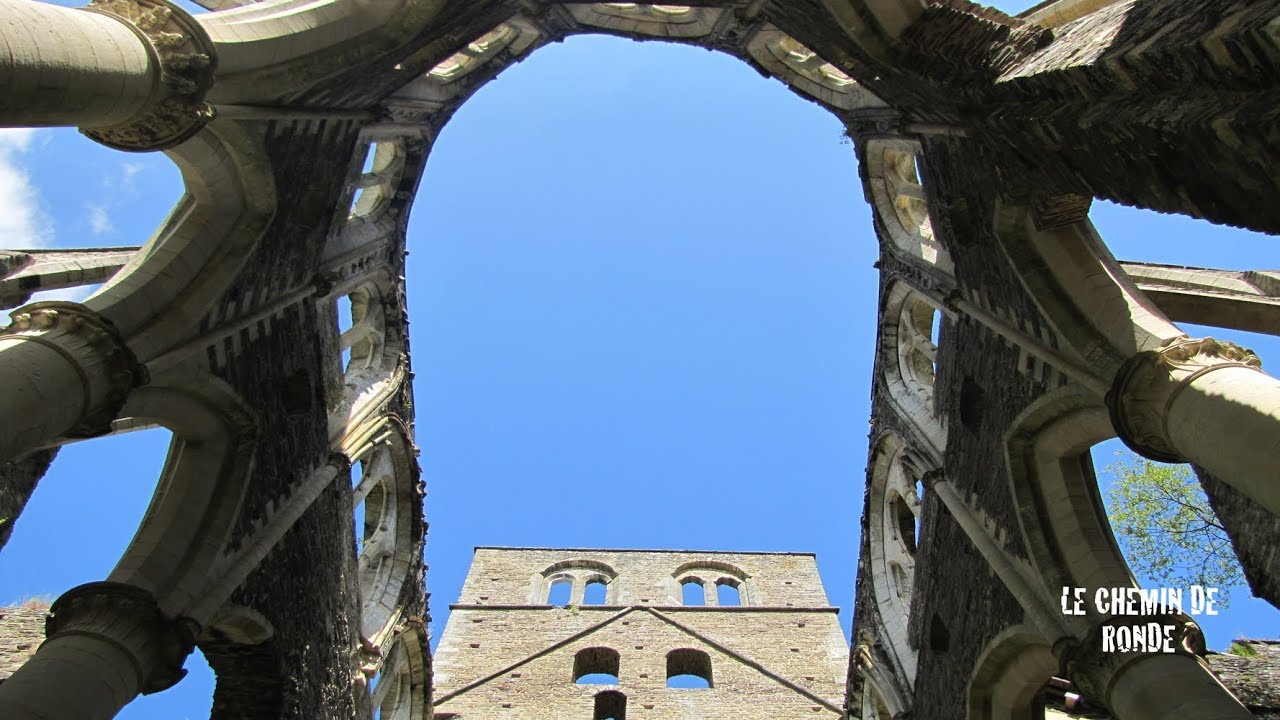 L'Abbaye de Hambye - L'Église et l'Ensemble des Bâtiments