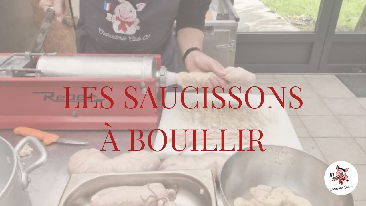 Préparation de Saucissons à Cuire : Malaxage et Embossage