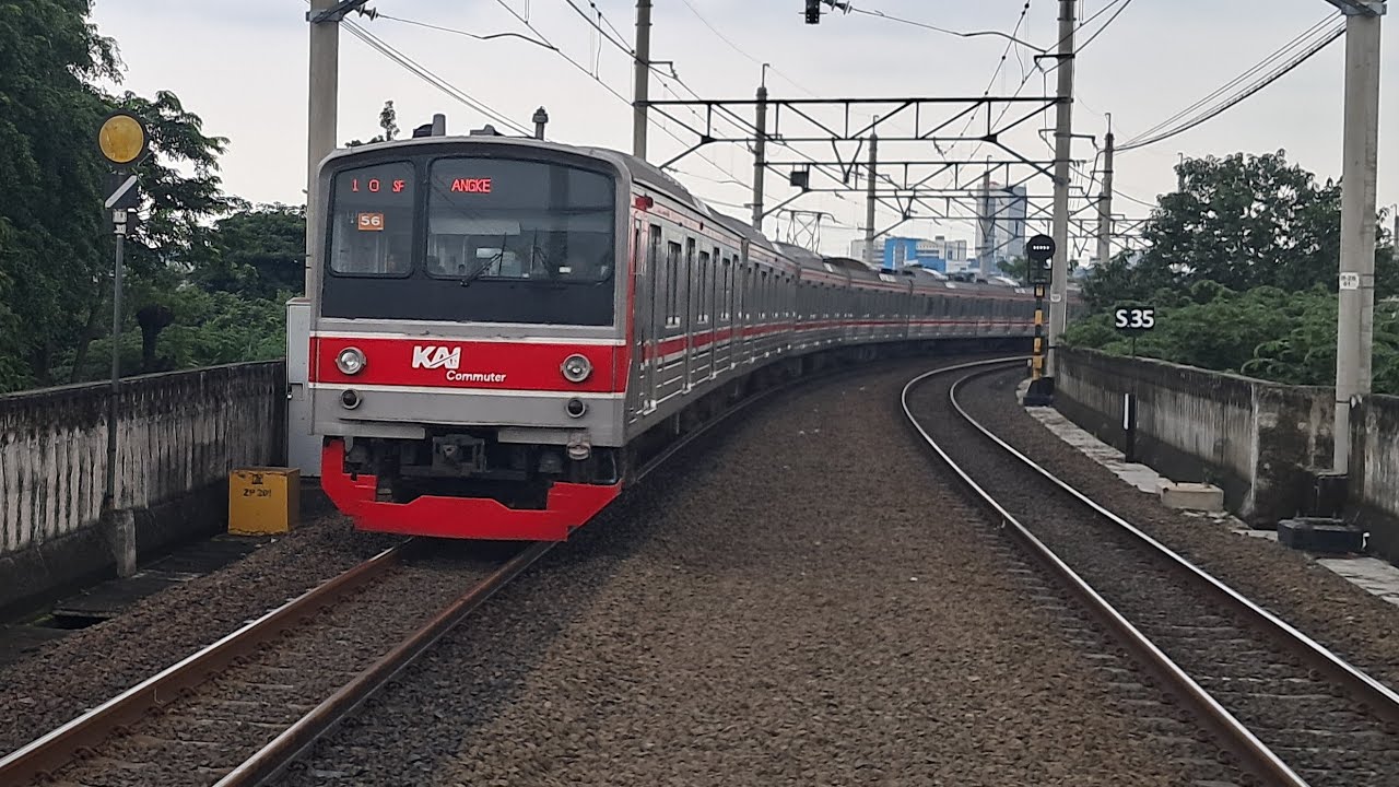 Kumpulan Kereta Api KRL Commuter Line di Stasiun Matraman JR 205 Ex Nambu, TM 6008, Argo Sindoro