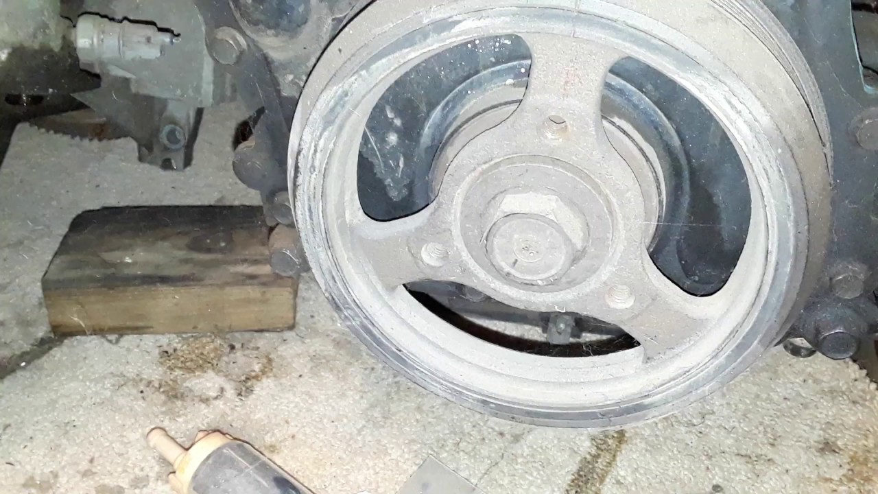 como aflojar el tornillo del crankshaft facil