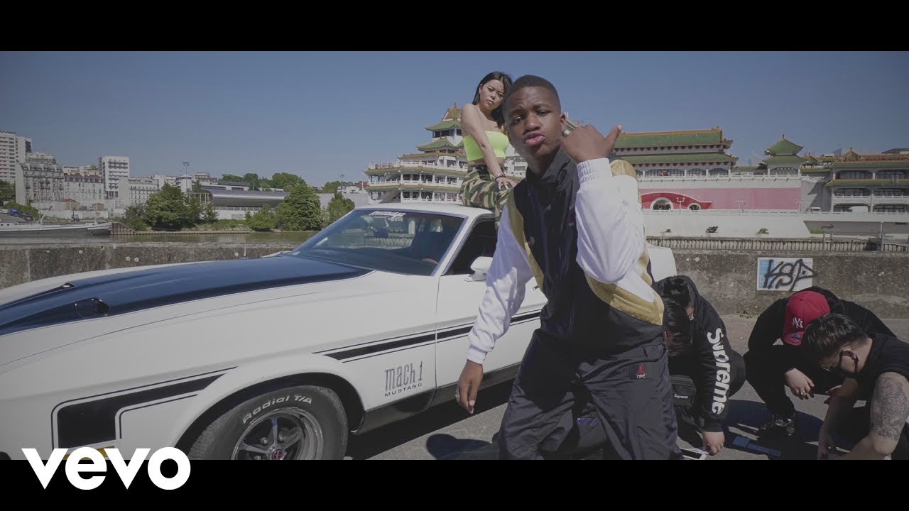 a2z - Watashi (Clip officiel)