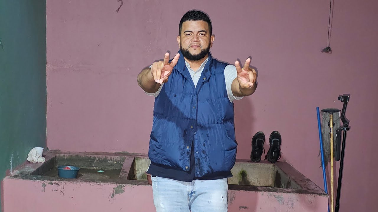 Esta perra el hambre señores el frio congela el cuerpo 🤣