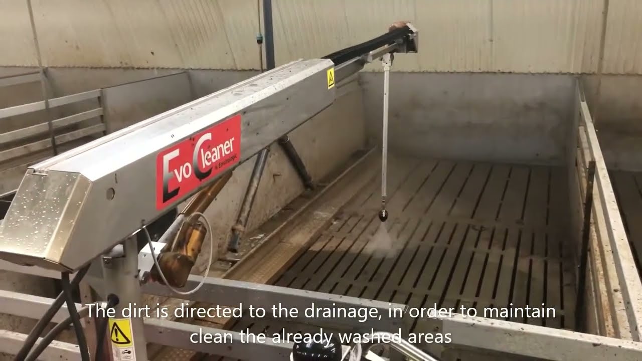 Envirologic - EVO Cleaner - pig barns cleaning robot