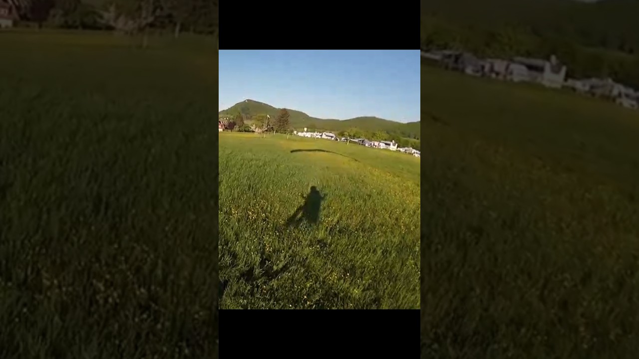 Schattenlandung in Slow Motion #gleitschirmfliegen #paragliding #parapente #adventure