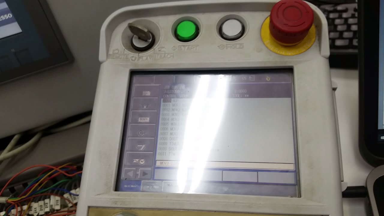 PLC S7-1500 controlando robô Yaskawa (Motoman), controlador DX-100, via rede ethernet (Modbus/TCP).