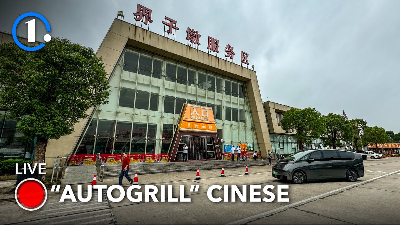 DENTRO UNA STAZIONE DI SERVIZIO CINESE 🇨🇳