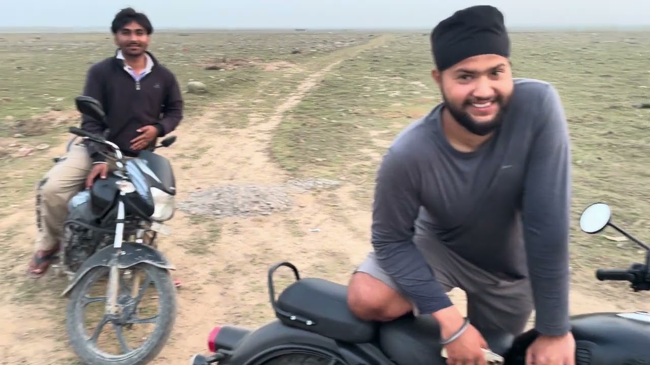Laddi Veer Chla Momo Khane || New Vlog New Talk New Bak*hodi