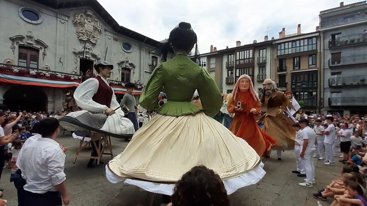 Gigantada de Arrasate-Mondragon del 40. aniversario.  22 de junio del 2025.
