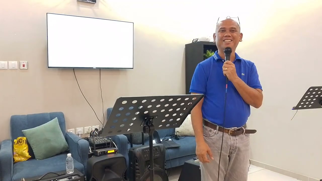 Focus ka lang sa pinagagawa sayo...