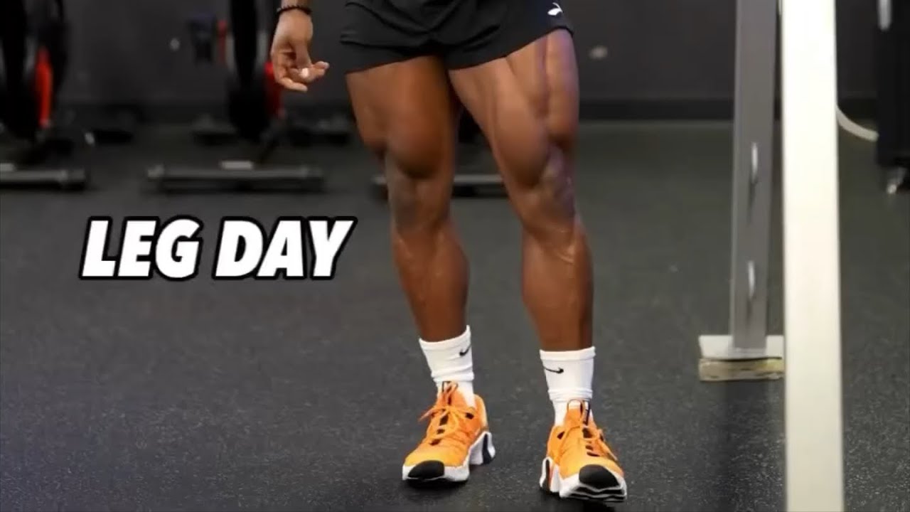 ashton hall Don't forget the LEGS #ashtonhall #gym #ulissesworld #simeonpanda #gymlife #gymlover