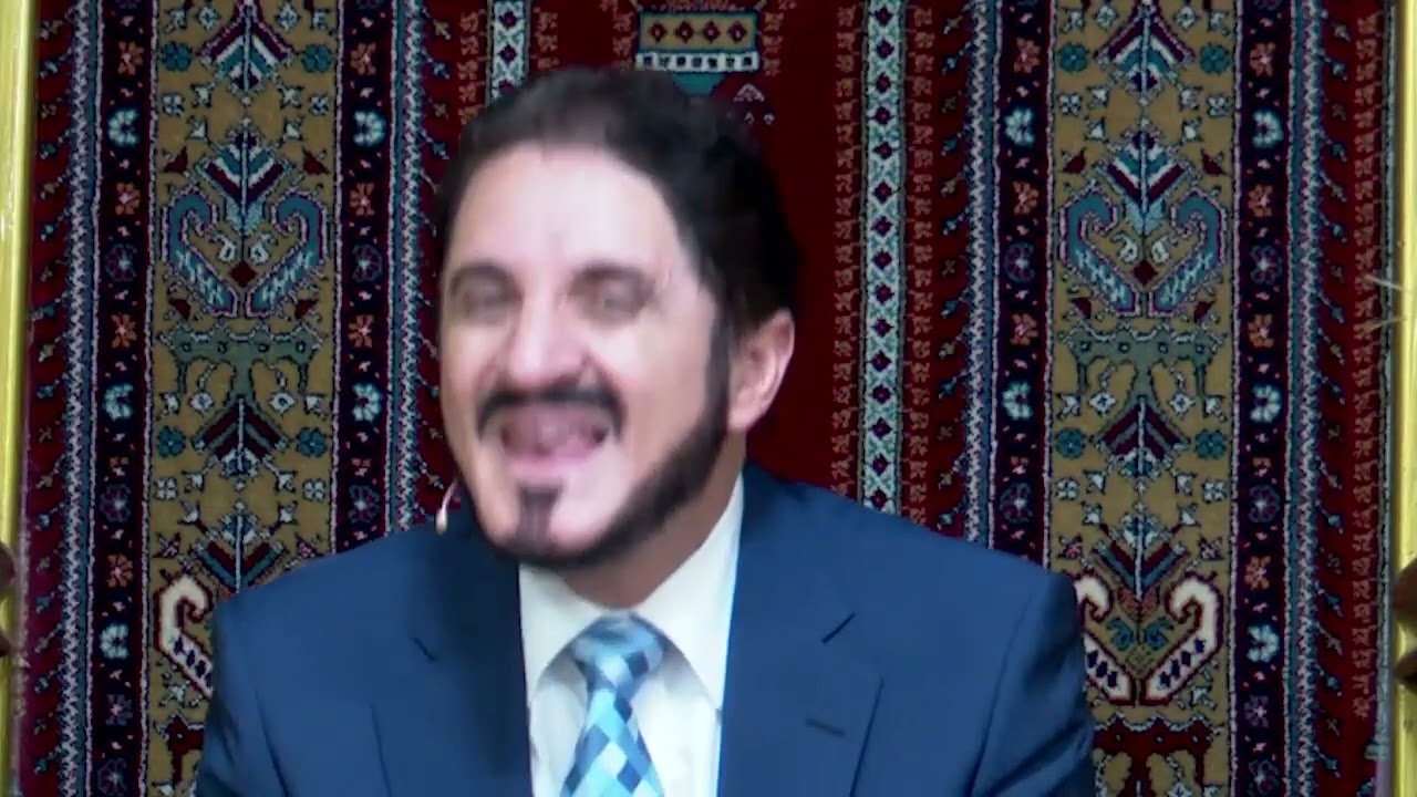 شيخ الأزهر عزى في الملكة إليزابيث، لكن القرضاوي ترحم على يوحنا بولس الثاني! هذه سياسة! عدنان إبراهيم